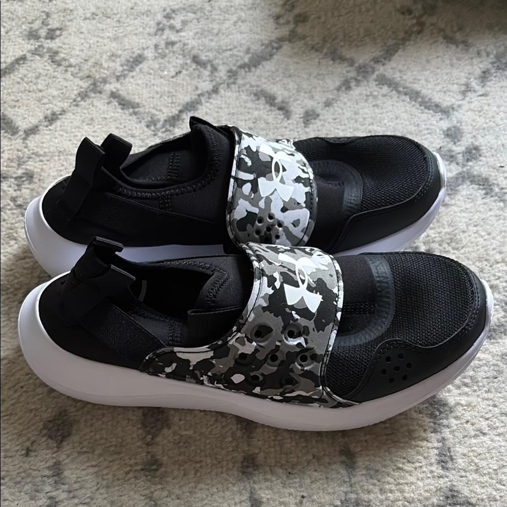 Under Armour Black and Gray Sneakers